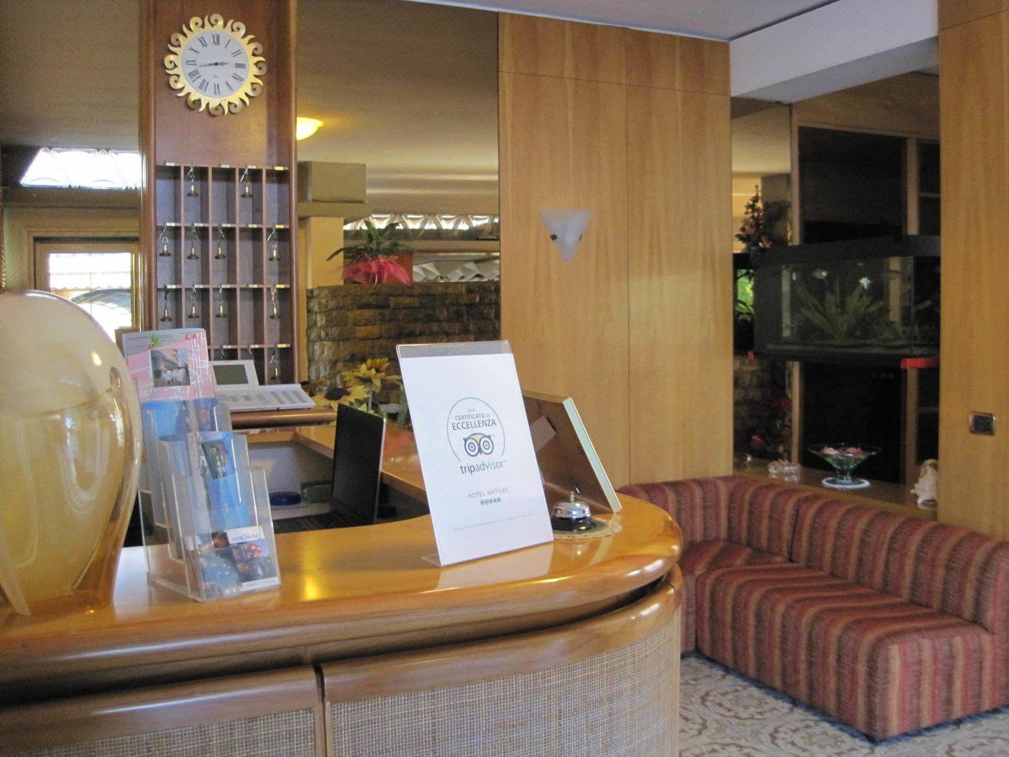 מרינה די מסה Hotel Matilde מראה חיצוני תמונה